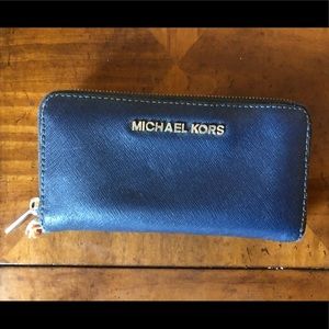 Michael Kors Navy wallet. Fair condition.
